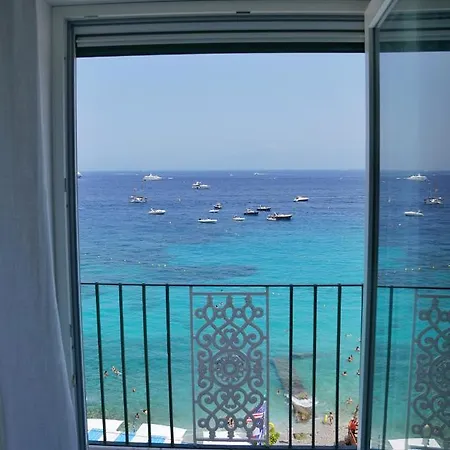 Casa Adelaide 4* קאפרי