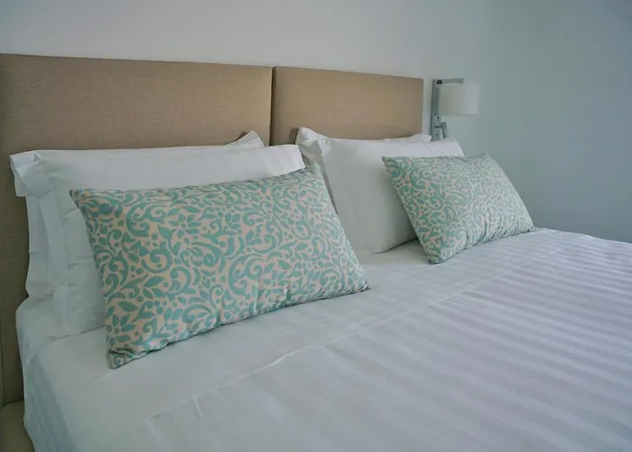 בית הארחה Casa Adelaide 4*